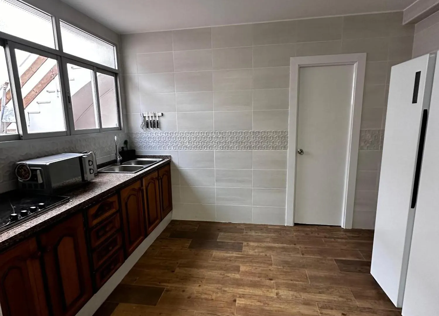 Amplia Casa Entera Con Patio Y Terraza Para Familia Y Grupo De Amigos Málaga 0*,  España