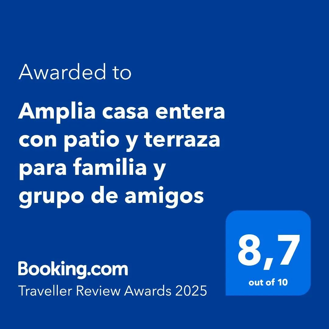 Amplia Casa Entera Con Patio Y Terraza Para Familia Y Grupo De Amigos Malaga